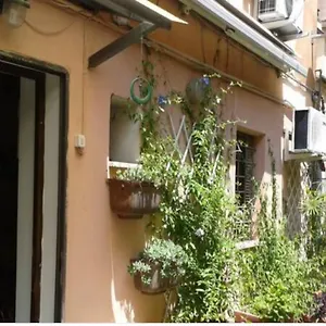 Independent With Garden Heart Of Trastevere John Cabot , Roma Italia